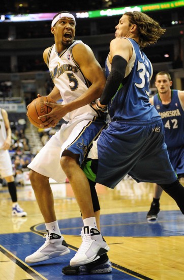 推动赛事持 推动赛事持